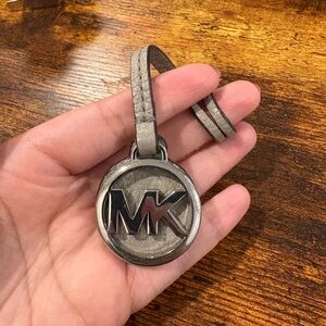 Michael Kors Silver and Gray hangtag